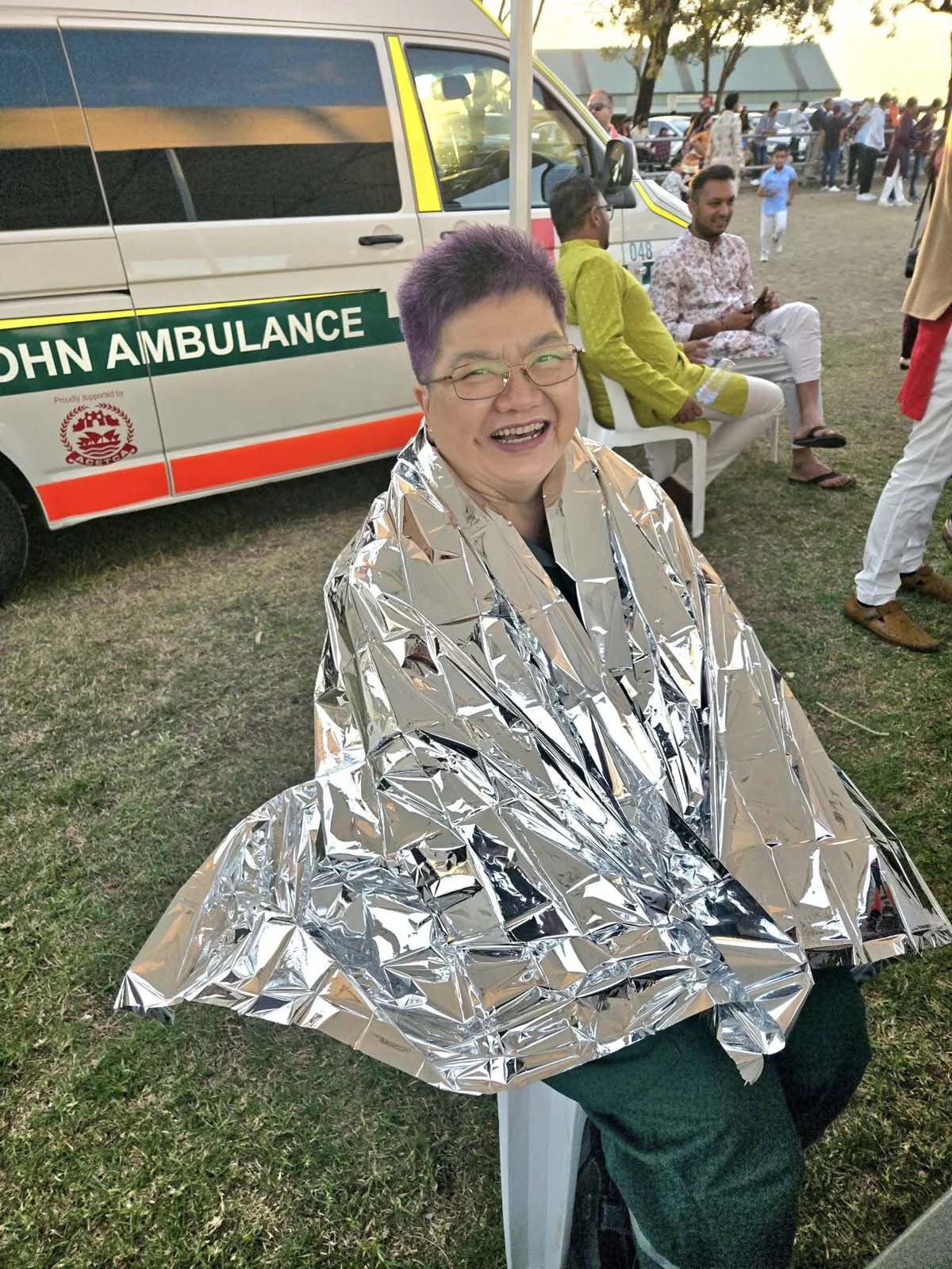 A weather report from the Indian Festival at Castle Hill: "the samosas are hot but we’re not".